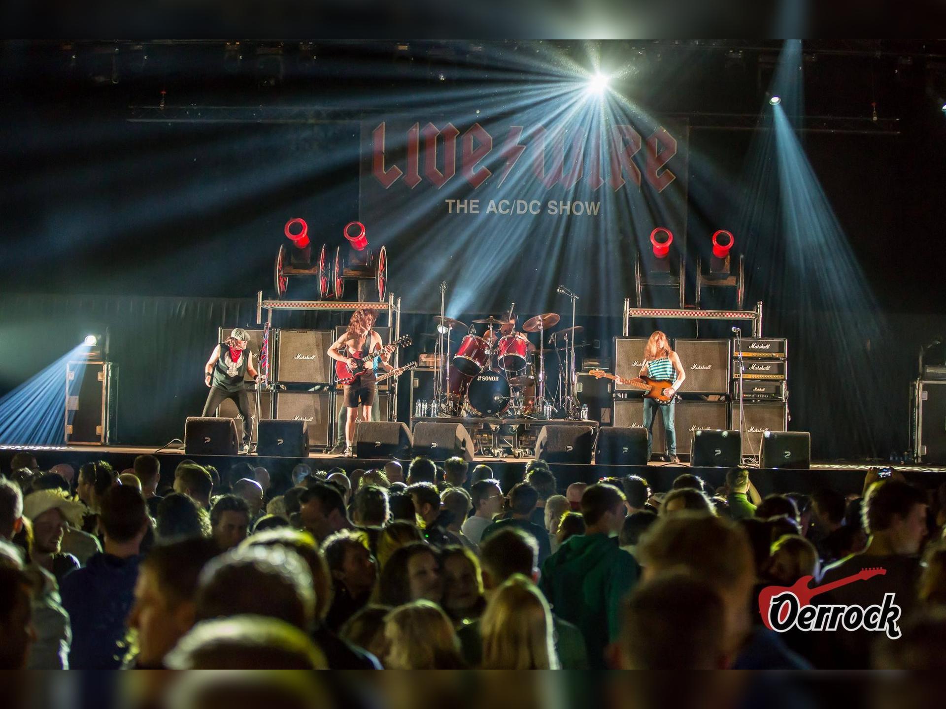 Live/Wire: The AC/DC Show