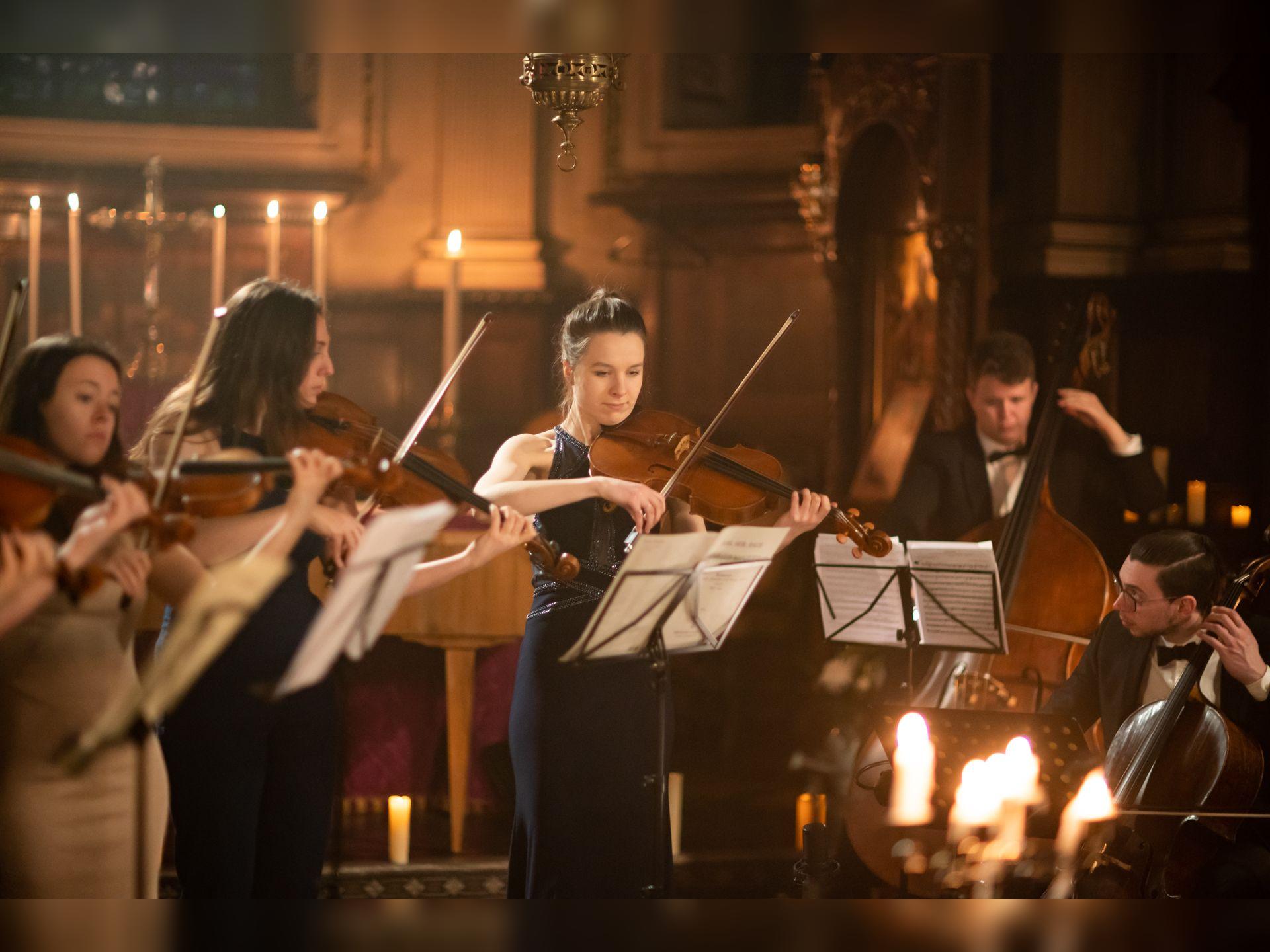 Bach Violin Concertos by Candlelight - Piccadilly Sinfonietta