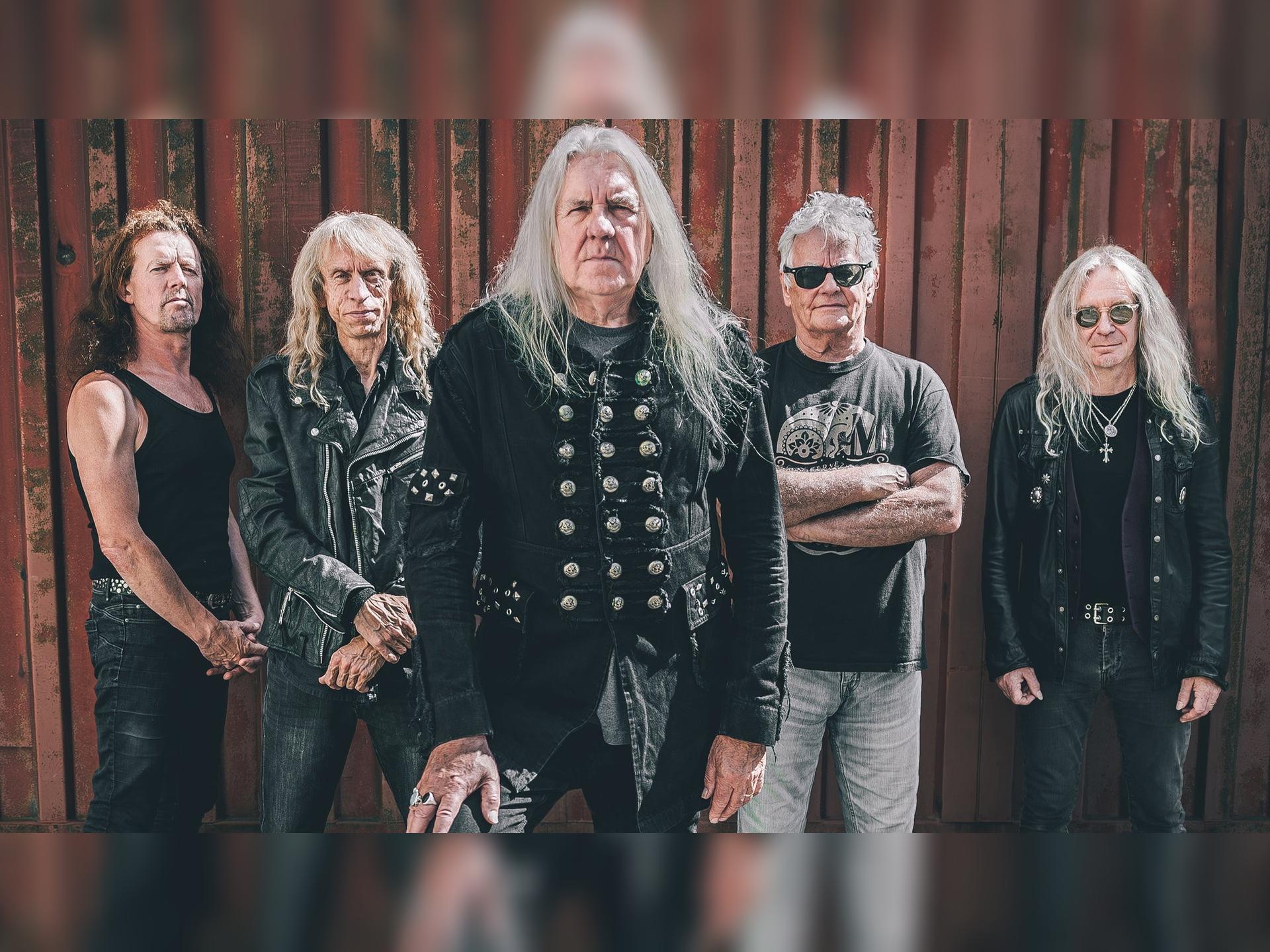 Saxon