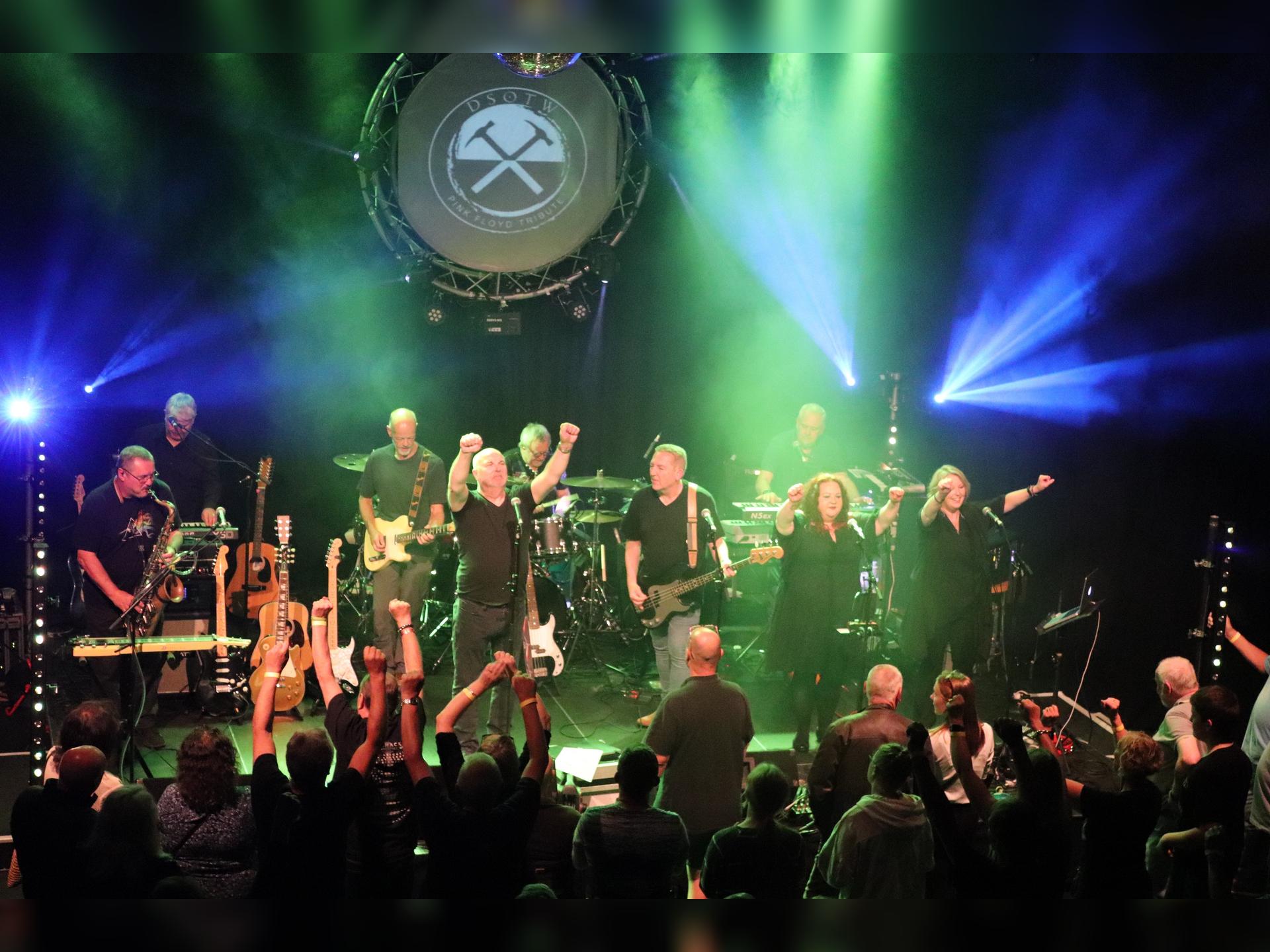 Dark Side Of The Wall: Pink Floyd Tribute