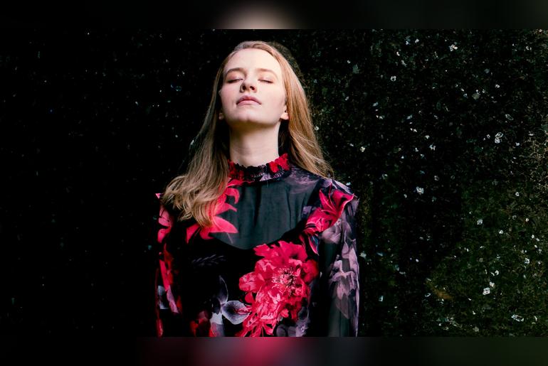 Mozart's Piano Concerto No.9 with Elisabeth Brauss
