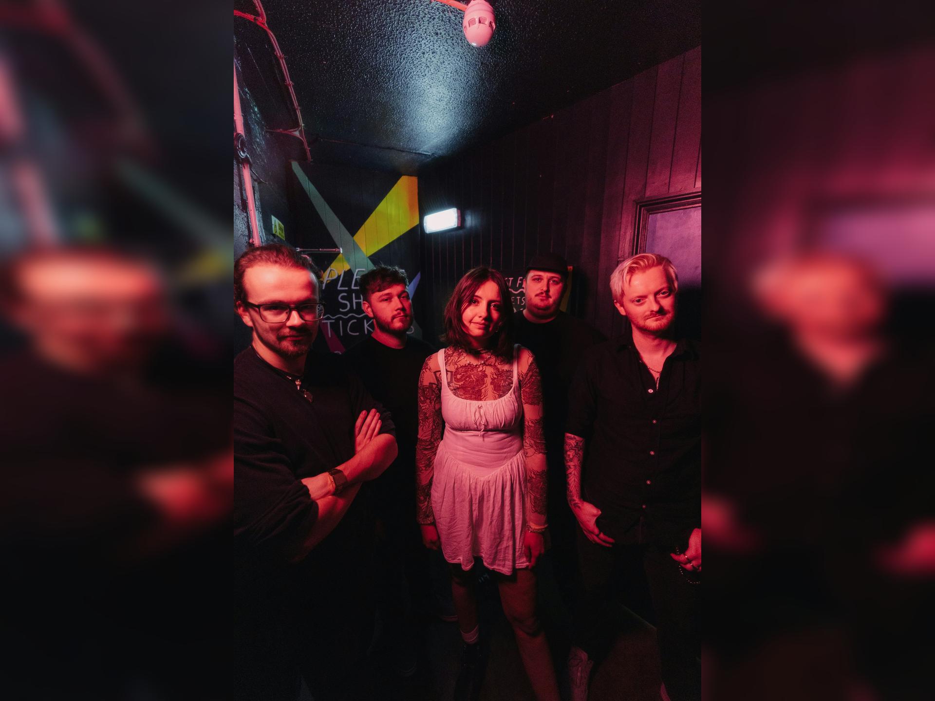 Leonian Dream / Underland / Pocket