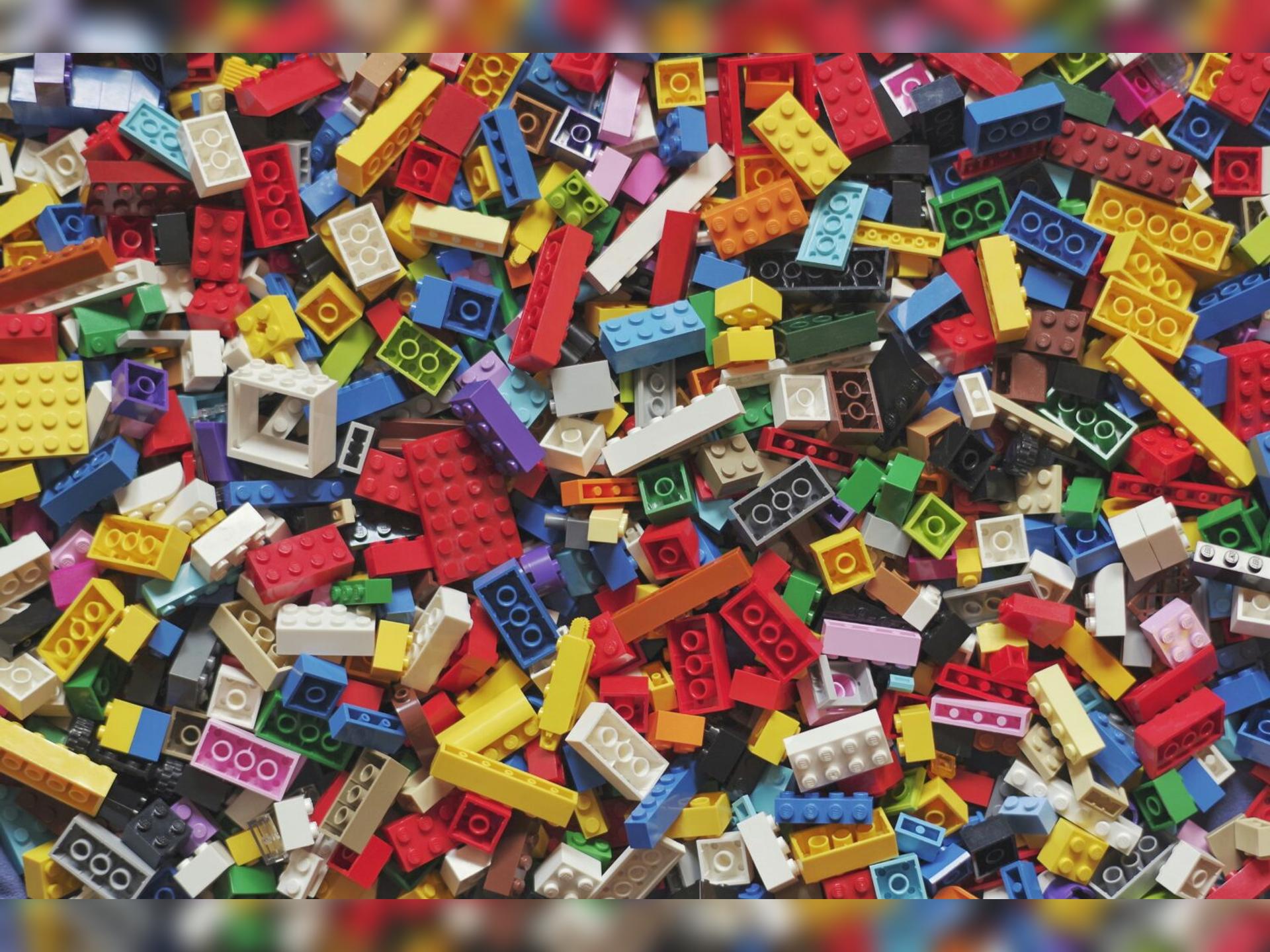 Lego Club