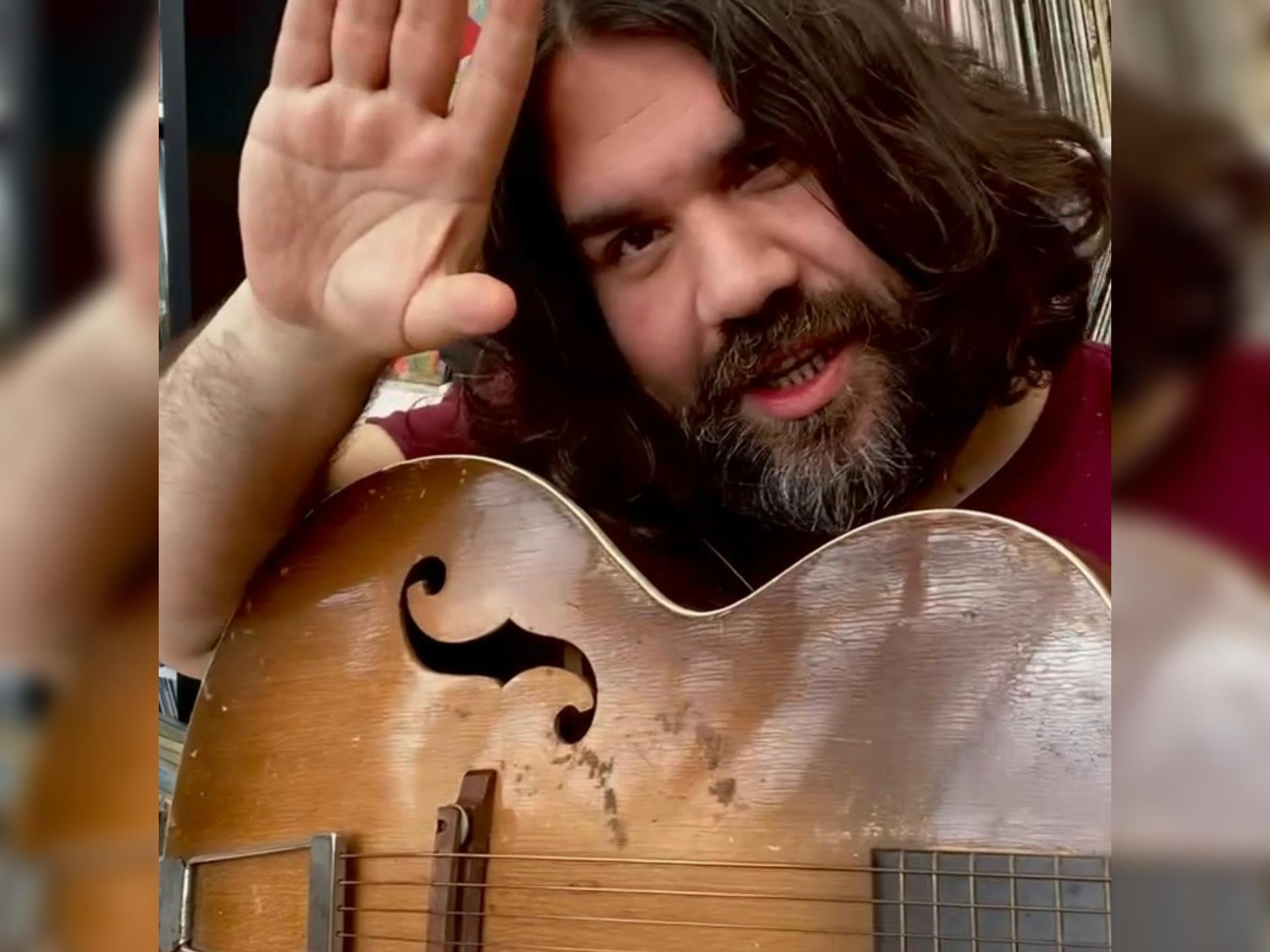 Romeo Stodart (of the Magic Numbers)