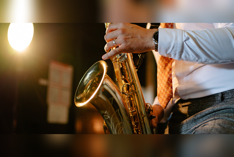 Dementia Friendly Concert: Jon Ritchie and That Swing Sensation – Big Band Classics