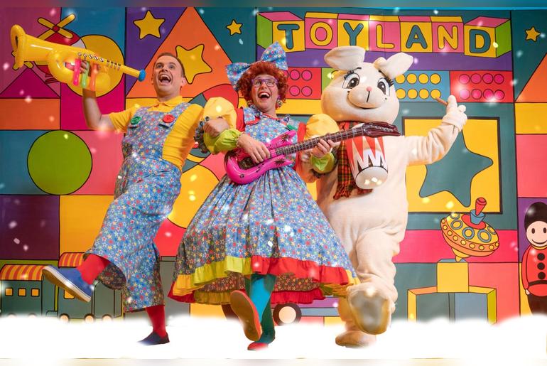 The McDougalls: Christmas in Toyland
