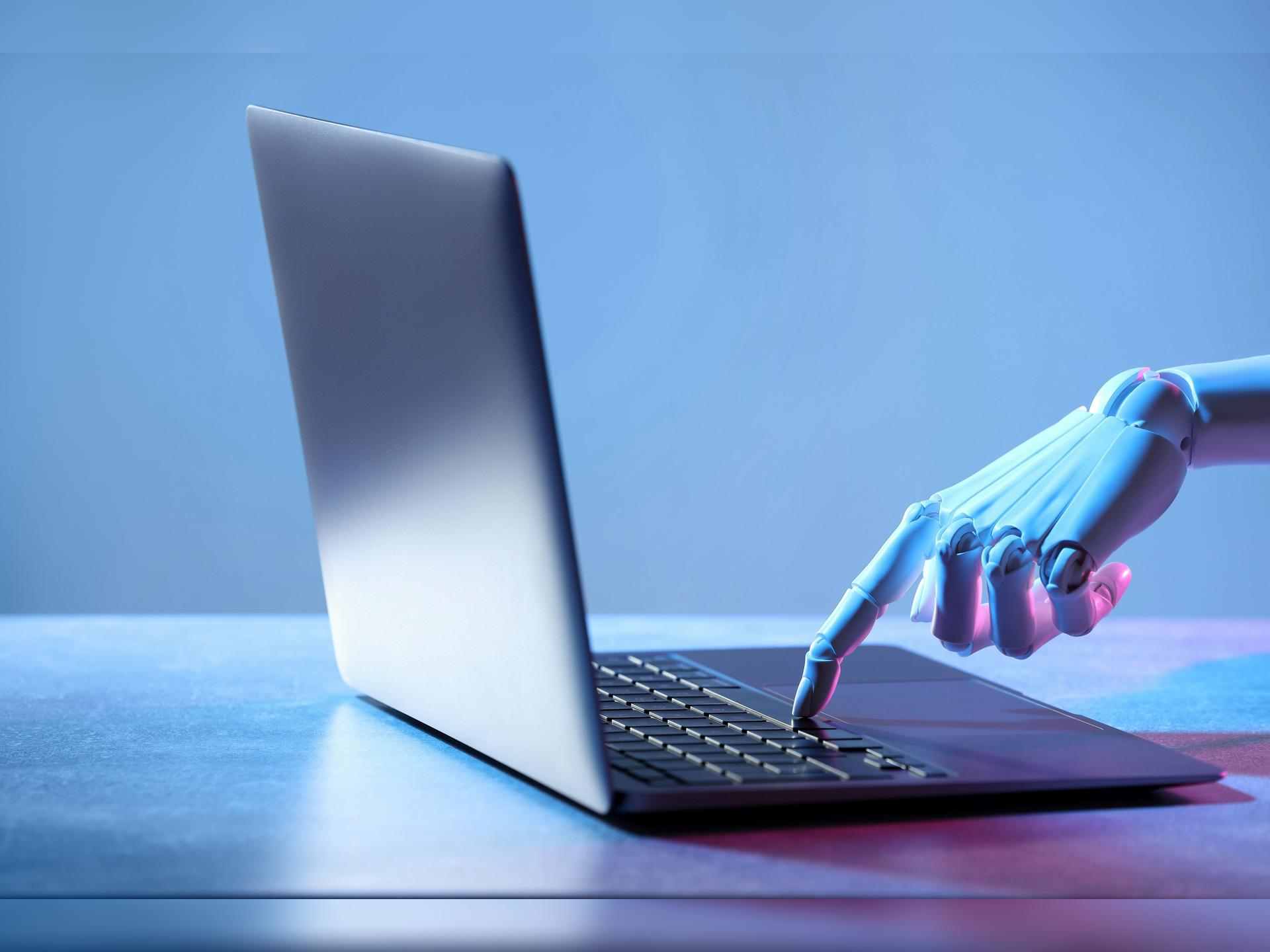 AI and Online Disinformation