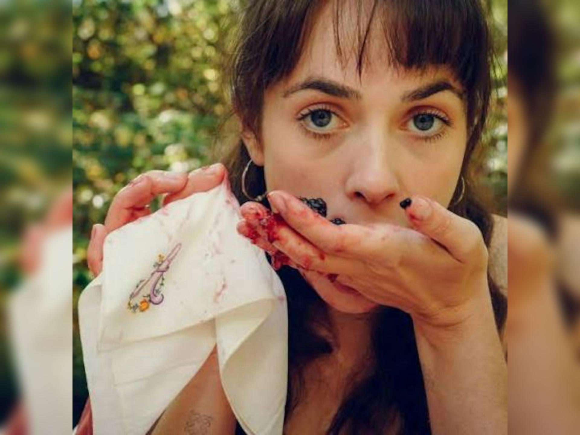 Hackney Folk Club - Anna Mcluckie