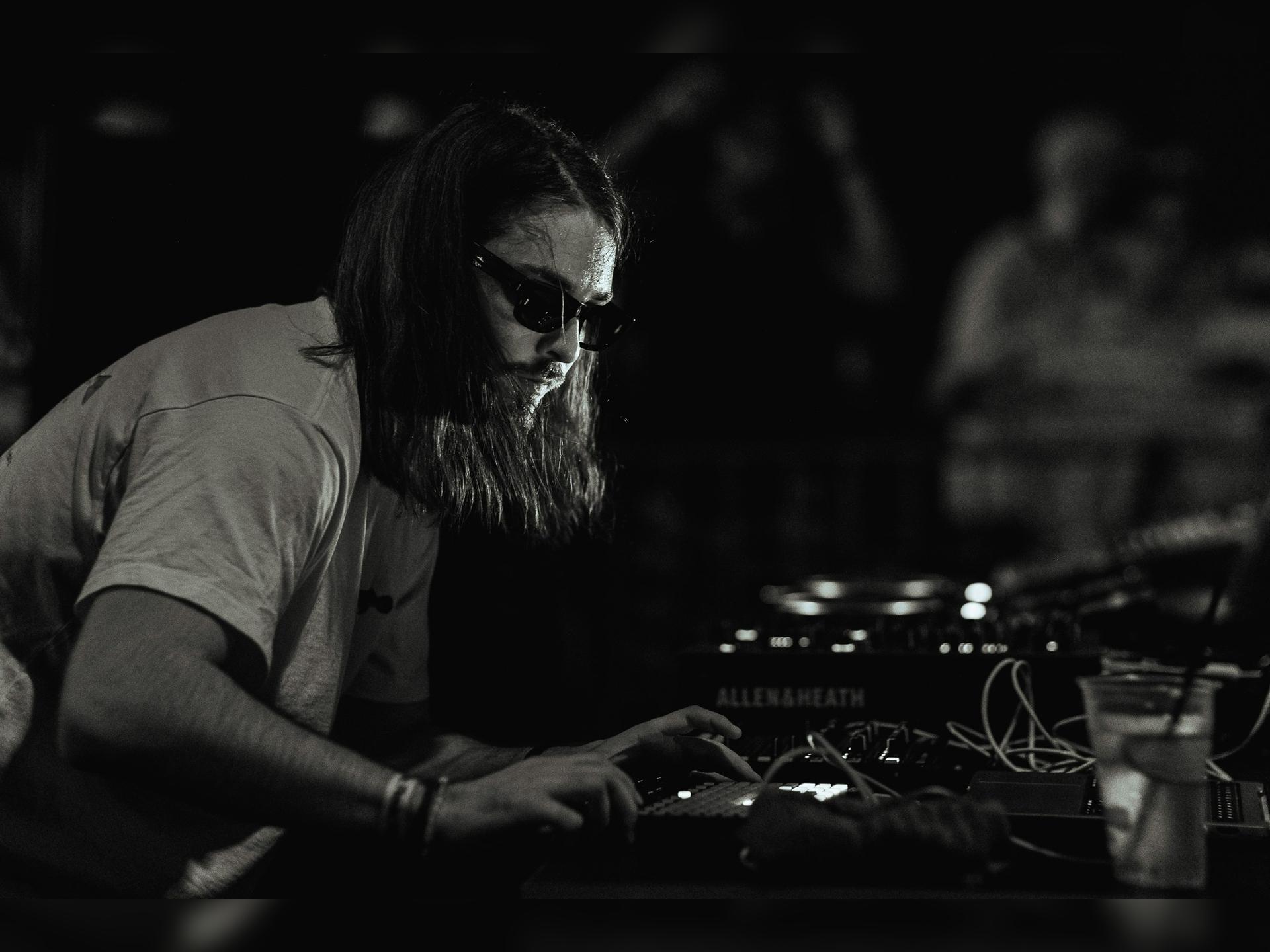 A Day With Vladimir Dubyshkin [Origins X Percolate]