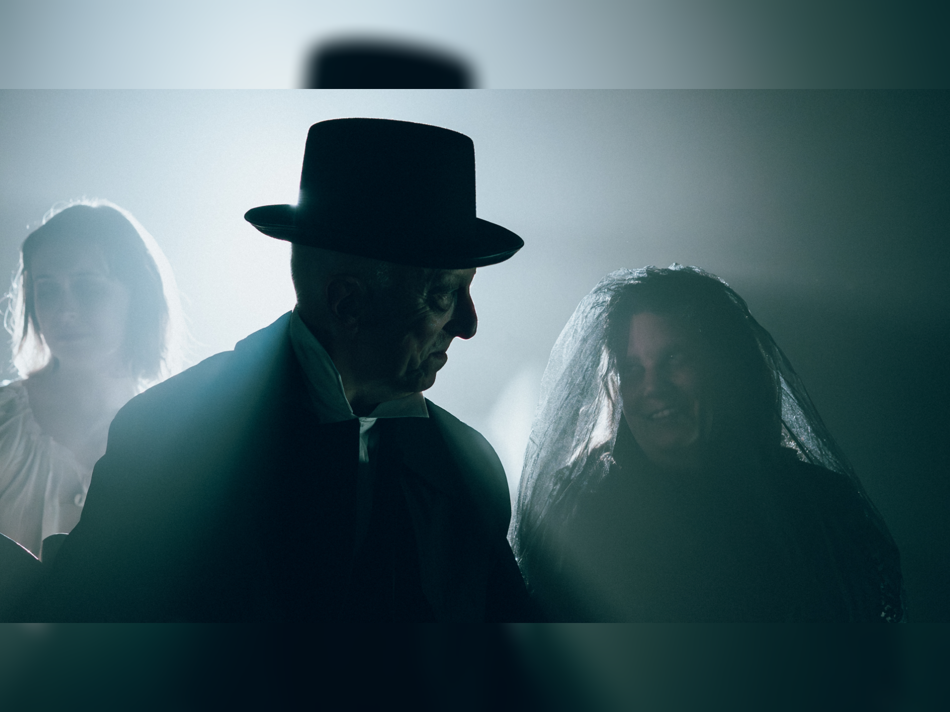 Fleur de Lis Theatre Company Presents a Train to Woking