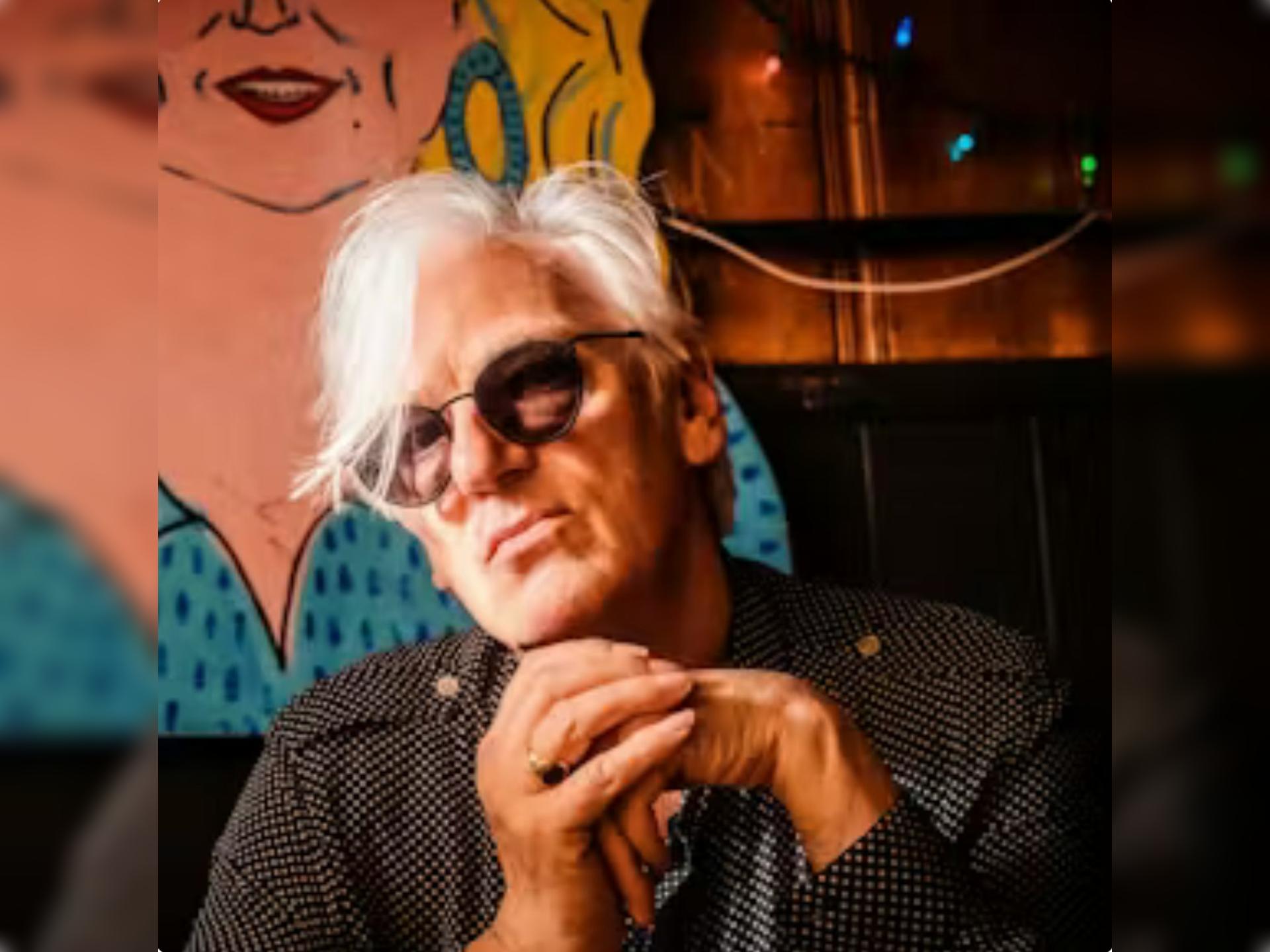 Robyn Hitchcock