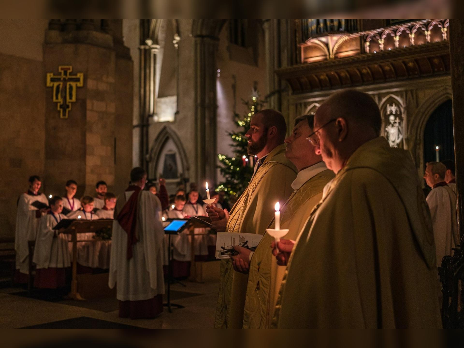 Advent Carol Service and Procession