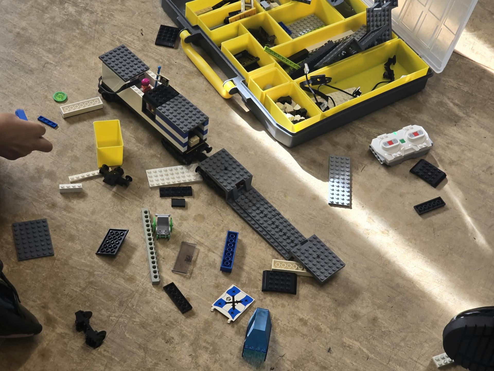 Family Lego Railway Challenge, 6-9 Yrs