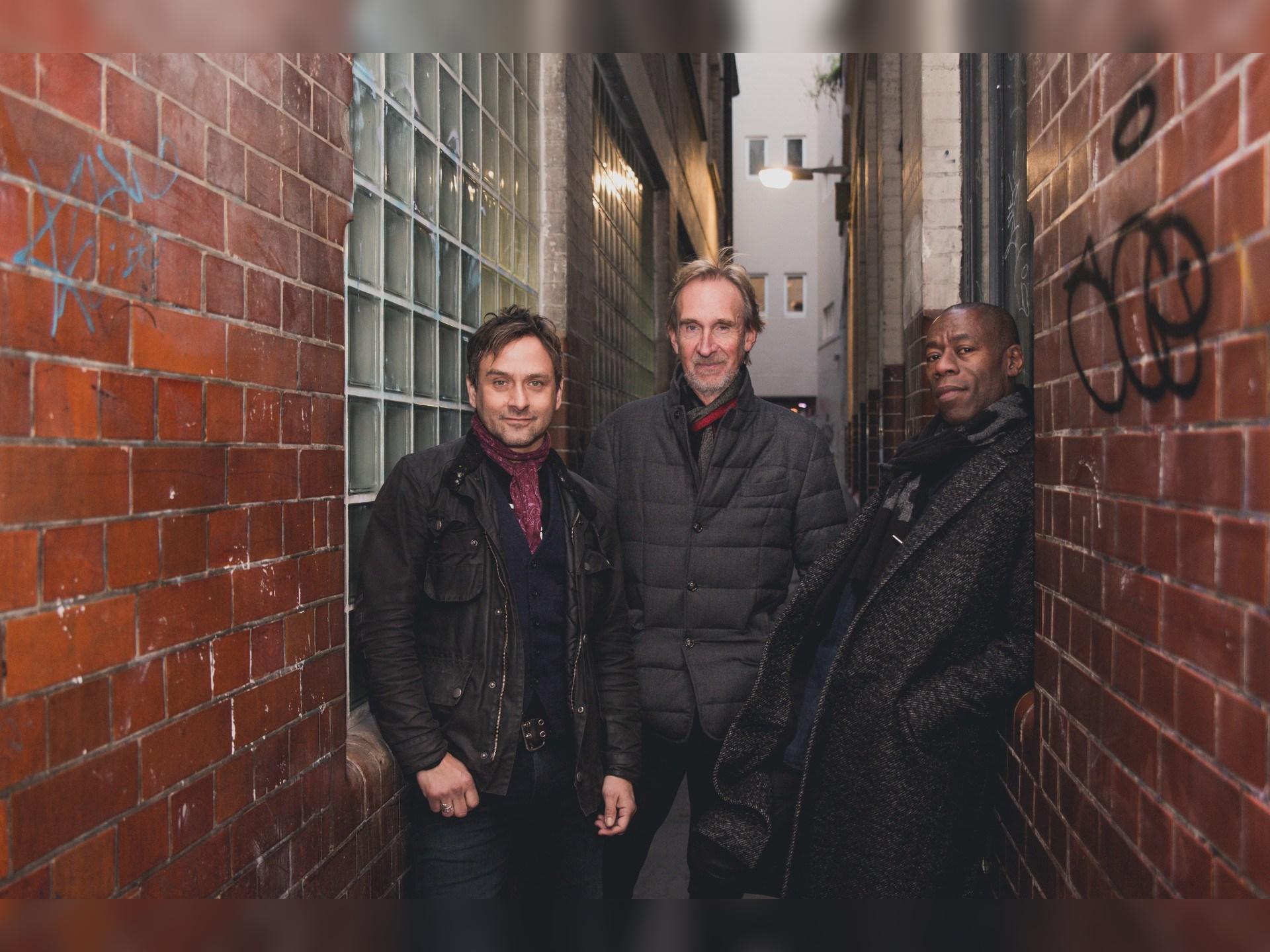 Mike & the Mechanics