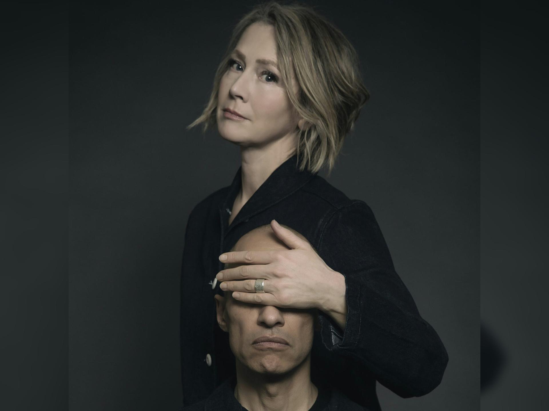 Kiiōtō Feat. Lou Rhodes of Lamb