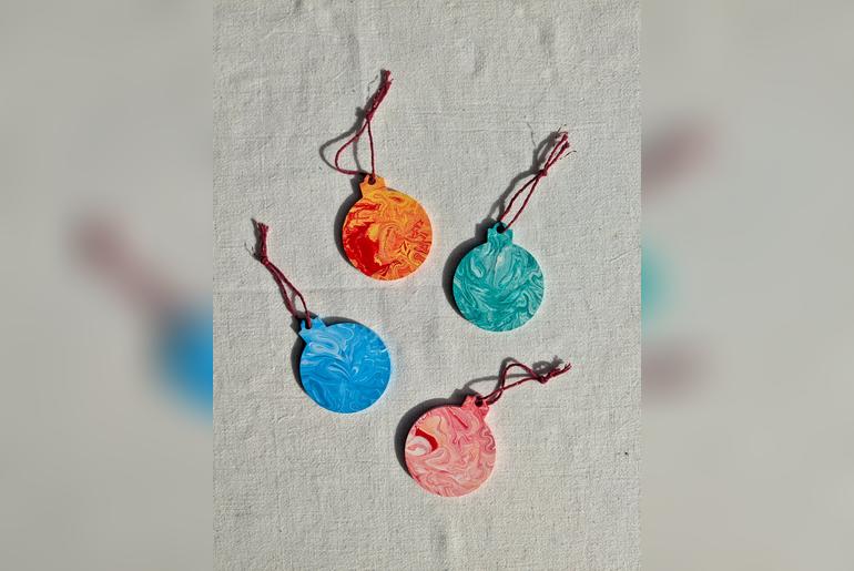 Marble Pattern Christmas Decorations Workshop