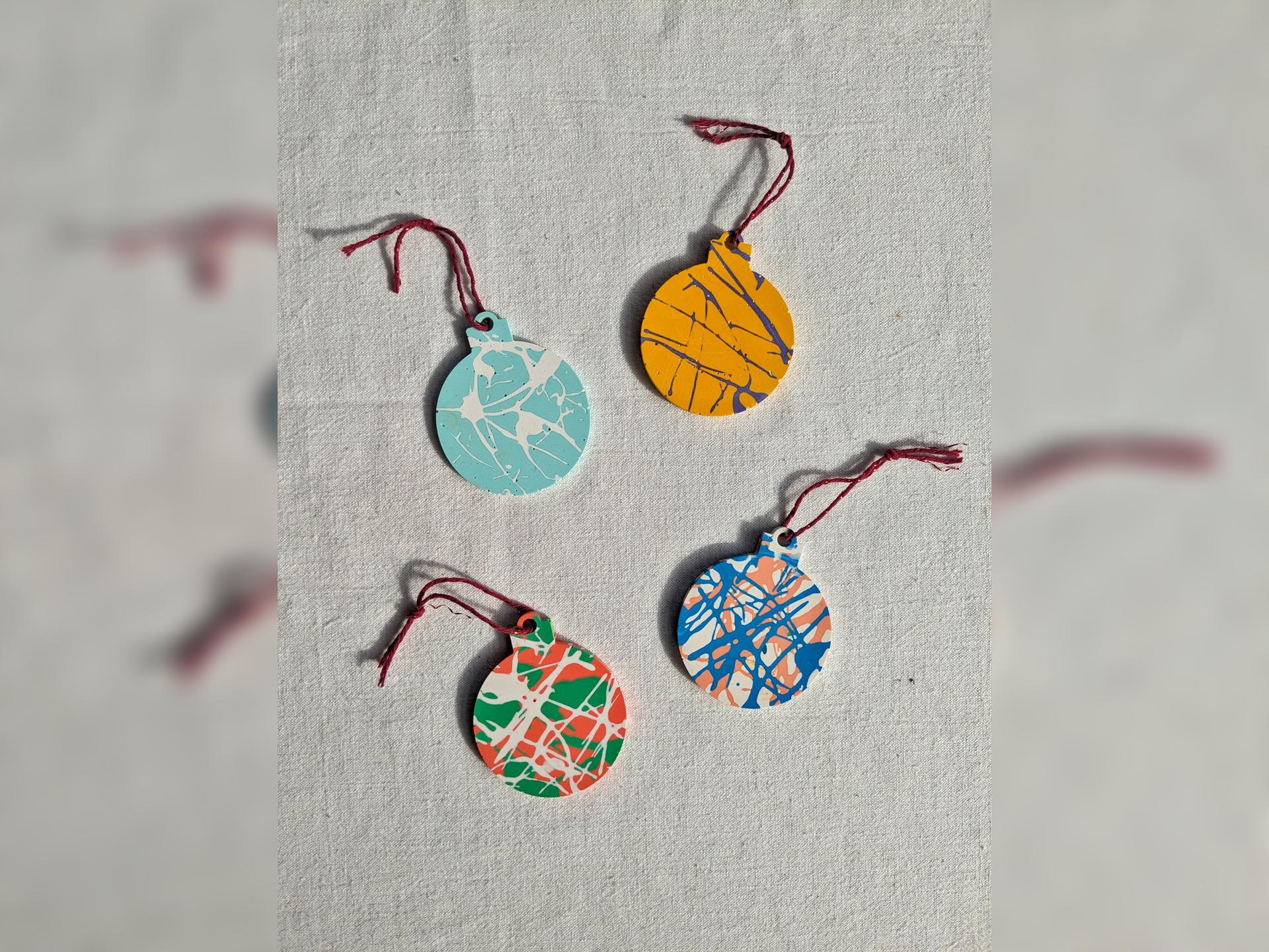 Splatter Pattern Christmas Decorations Workshop