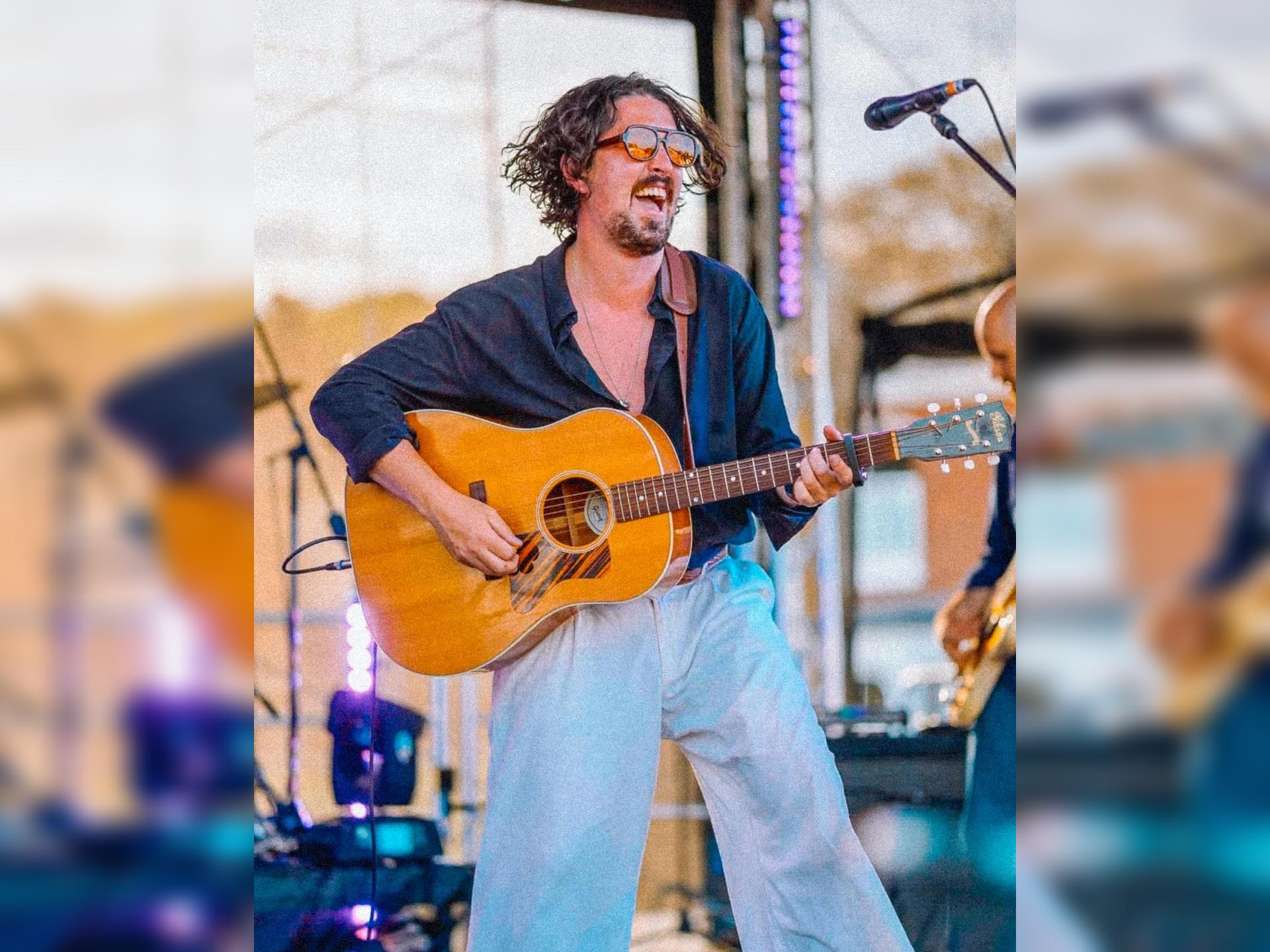 Alex Francis (Full Band) + Jazz Morley