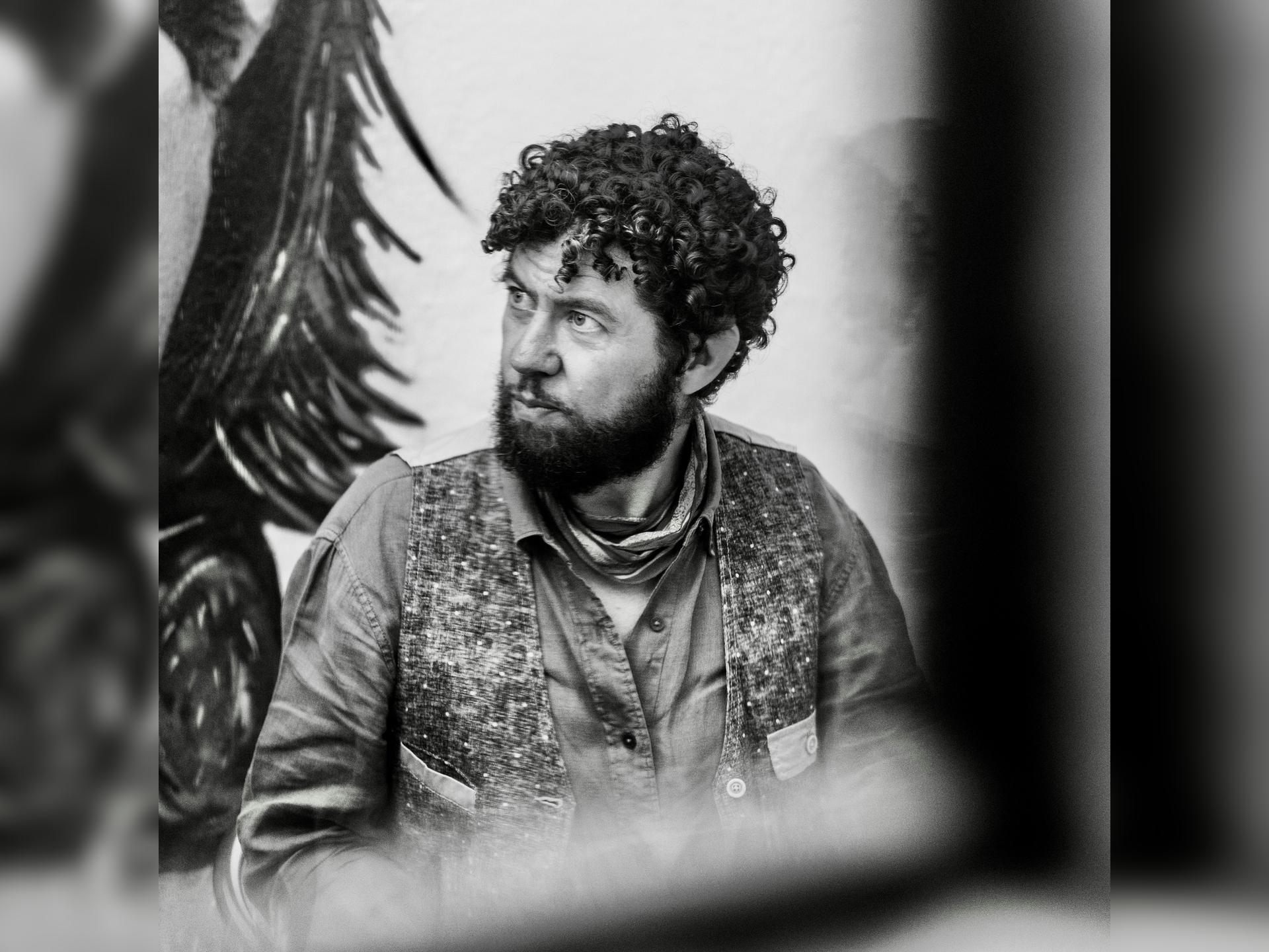 Declan O Rourke: Live + Signing