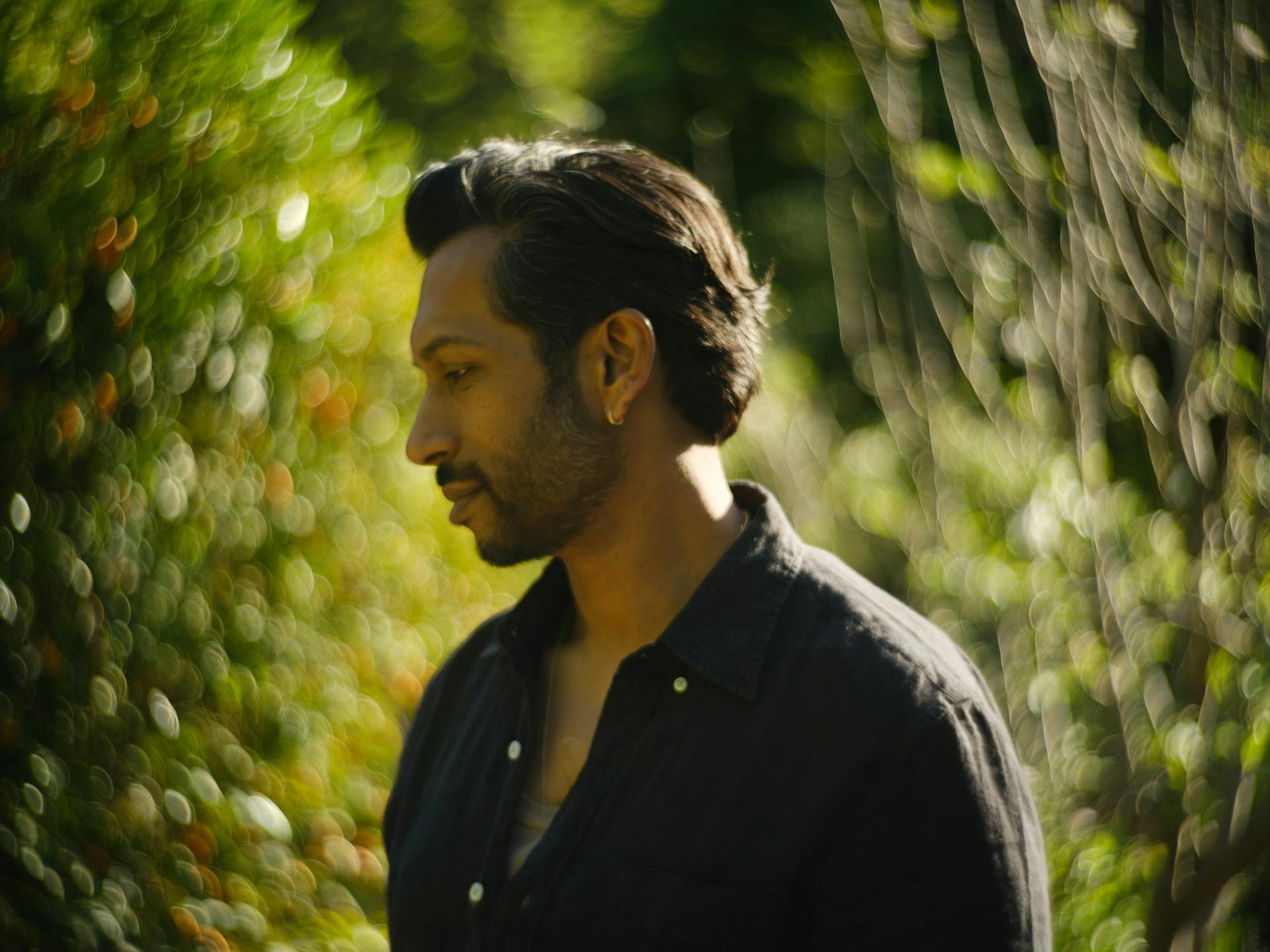 Hrishikesh Hirway: in Conversation + Acoustic