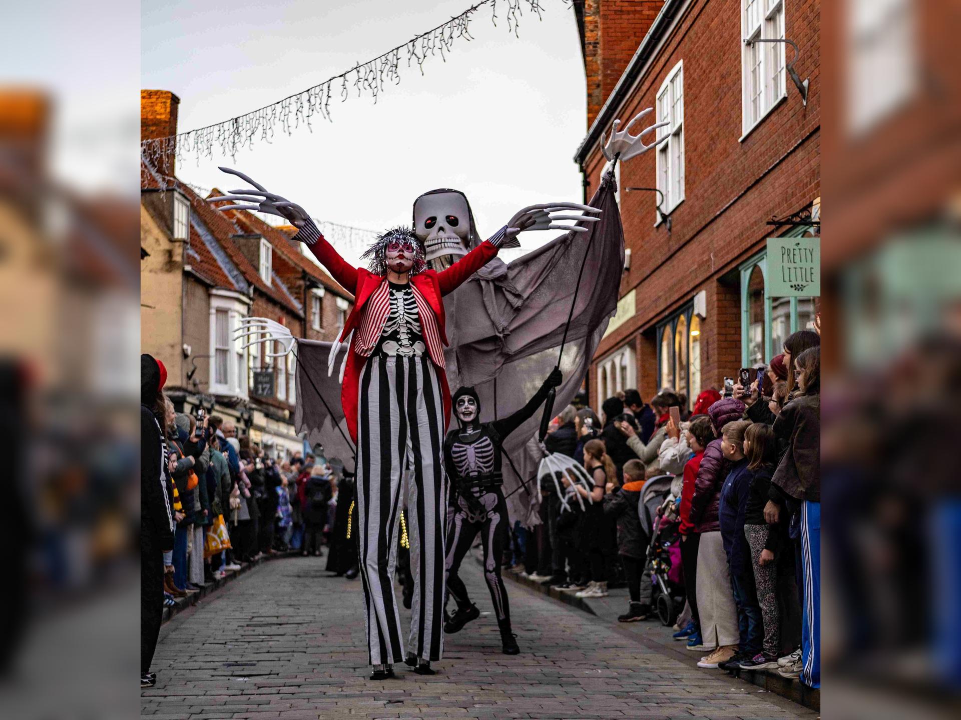 Strolling Bones by Walk the Plank - Wanstead