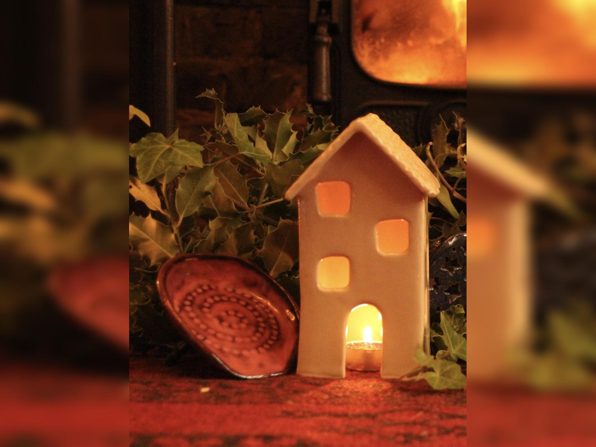 Christmas Pottery Workshop - Make a Tea-Light Festive House - Half Day (Afternoon)