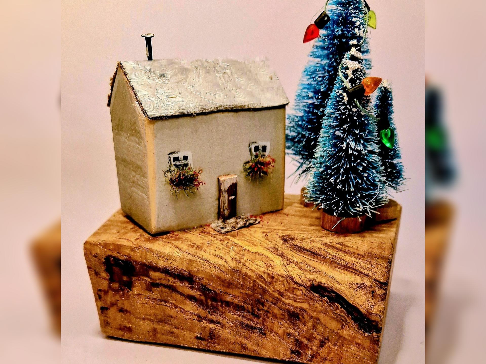 Hands on Art Family Session: Mini Wooden Winter Cottages